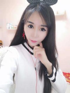 演员小艾琪，舞台上的璀璨明星之光