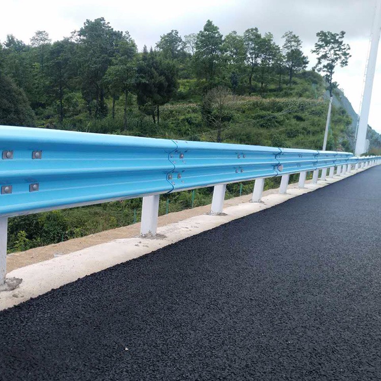 公路波形护栏价格的市场定位分析,多元因素下的市场考量