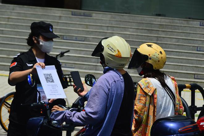 海南疫情最新消息下的日常温馨瞬间