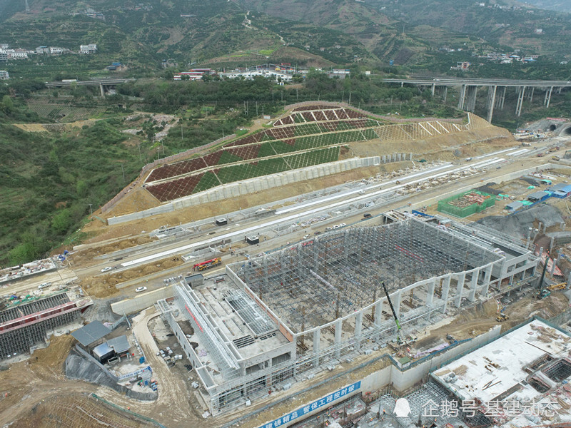 郑万高铁重庆段最新进展与小巷中的意外发现