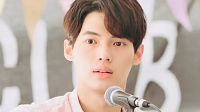 演员李佩琦,演员李佩琦，从舞台到荧屏，变化中的自信与成就之光