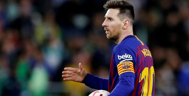 足球明星排行与小巷隐藏瑰宝探秘,特色小店魅力揭秘