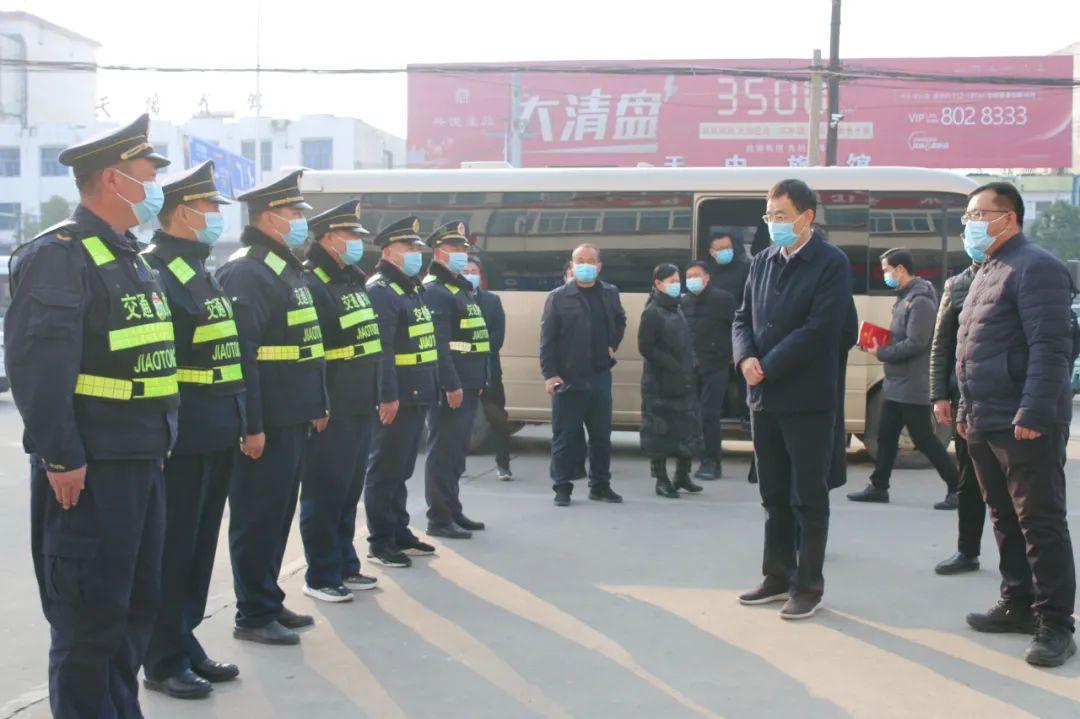 新年广场漏洞揭秘，观点论述与发现分析