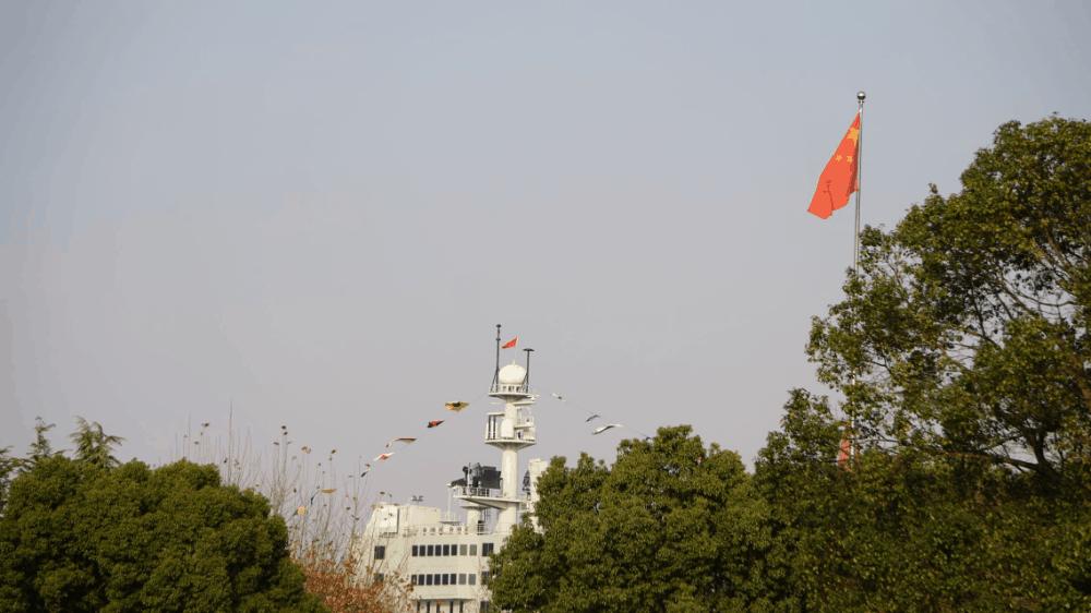 上海65岁及以上老人最新政策解读，多方观点与个人立场探讨