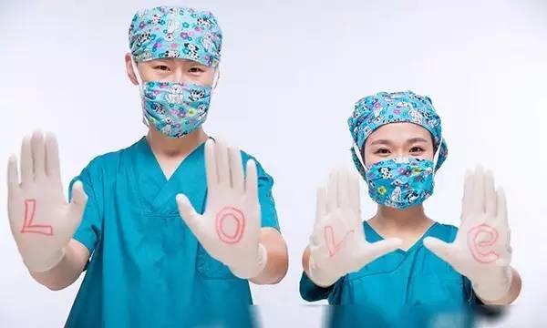 时代的印记与文化的繁荣，2015年度热门作品回顾