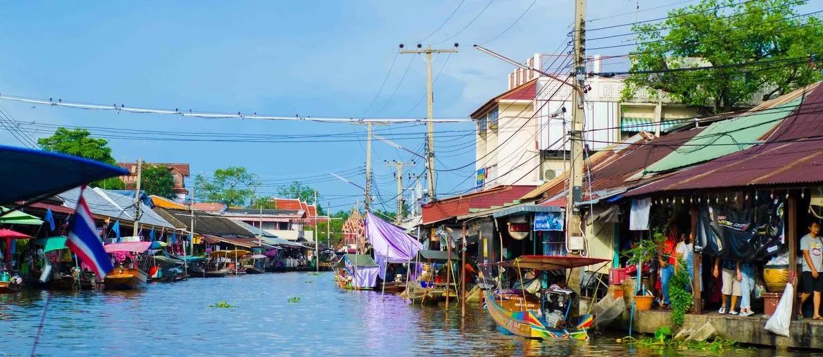 轻松到达安帕瓦水上市场的攻略指南！