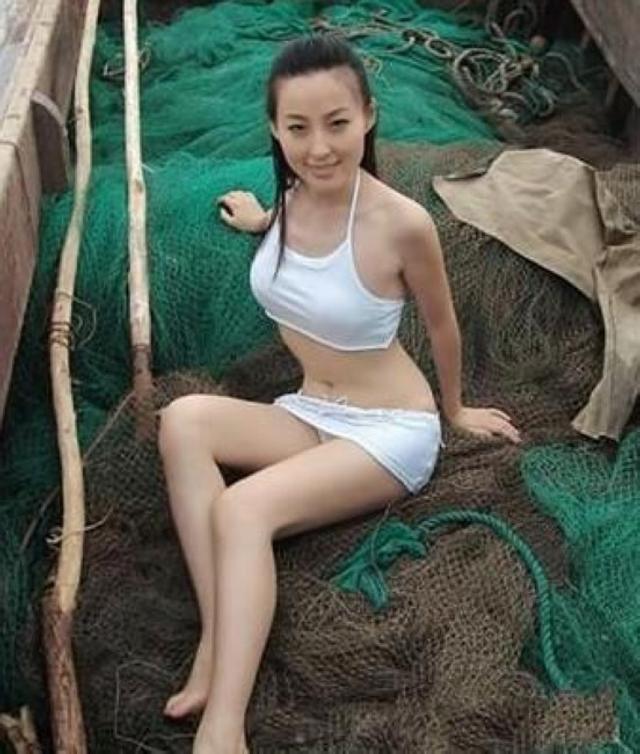 卢嘉丽最新动态揭秘，力量中的变化与自信成就之旅