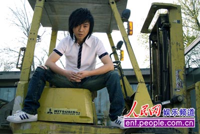 张艾文与美罗最新动态,张艾文与美罗的最新动态，时代交汇的瞩目焦点