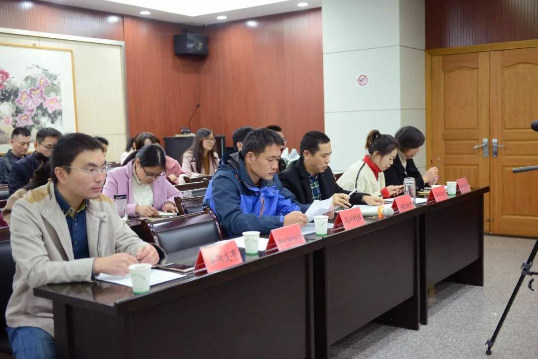 新闻头条引领时代浪潮，先锋报道最新消息速递