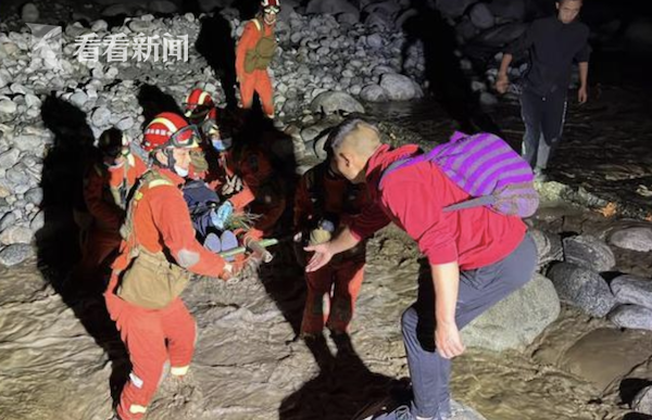 四川地震最新动态，爱与日常趣事在温馨四川传递希望