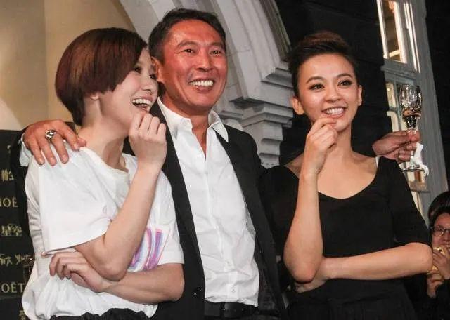 男明星性侵,关于男明星性侵的文章