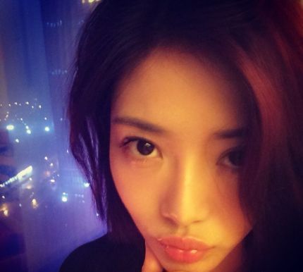 锥子脸明星,锥子脸明星的寻美之旅,远离尘嚣,探索内心平静的力量