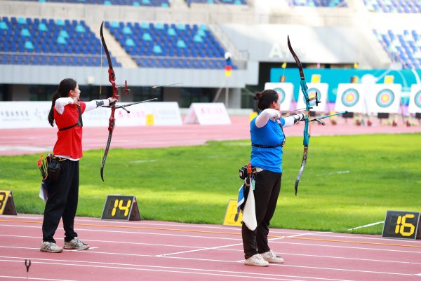 400米比赛规则详解，起跑、赛道、终点与评判标准