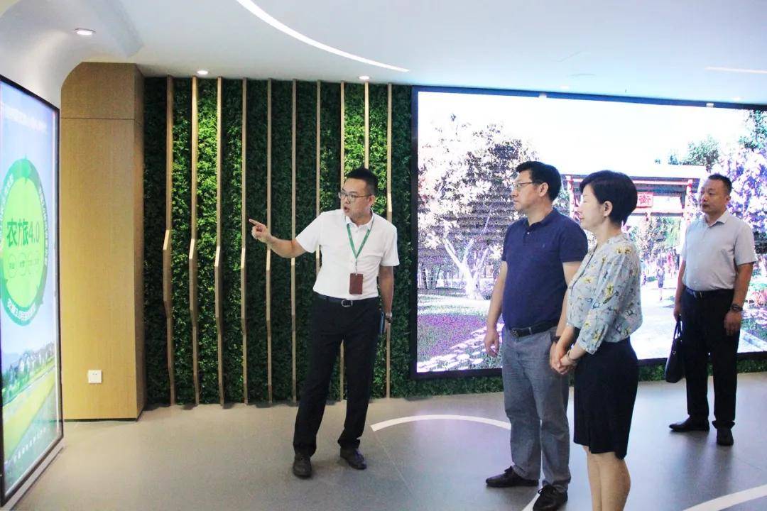 龙小红新动态,学习变化的力量,自信成就未来之旅