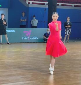 比赛创意妆详解，一步步打造独特妆容指南