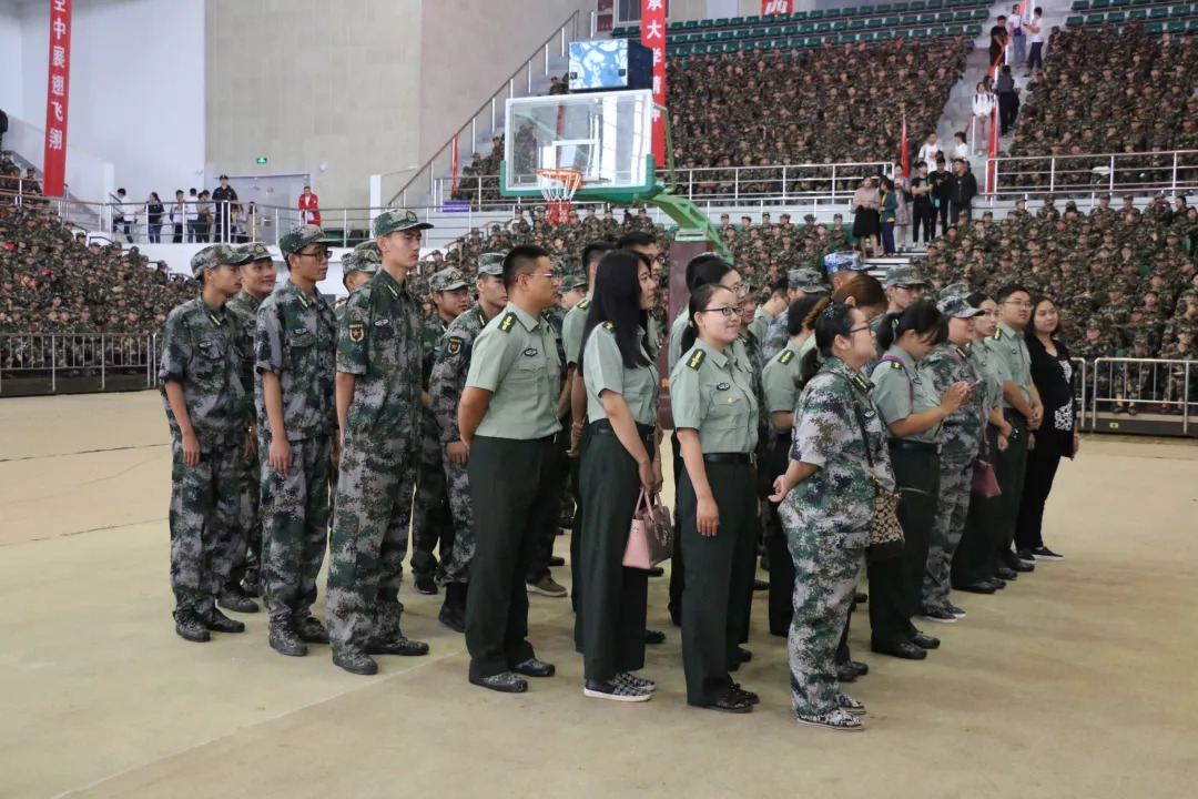 刘青山教官科技新星篇章,智能生活新里程碑的启示