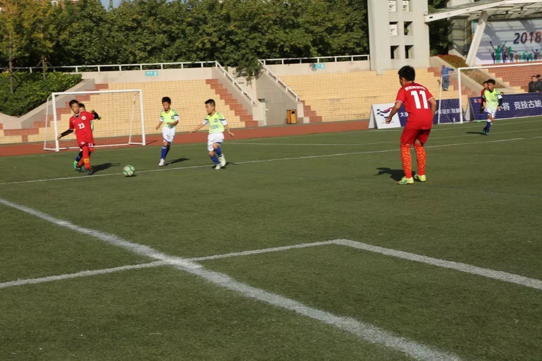 足球比赛挑边，小巷中的未知精彩宝藏