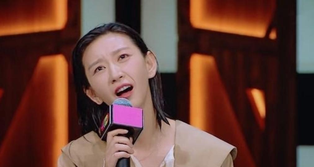 艾莉的心灵之旅，与自然美景的邂逅与内心的宁静探索