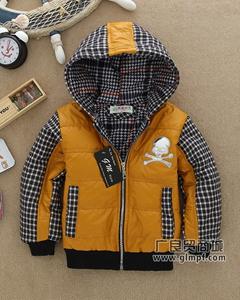 最新童装棉衣，小巷深处的时尚秘密探索