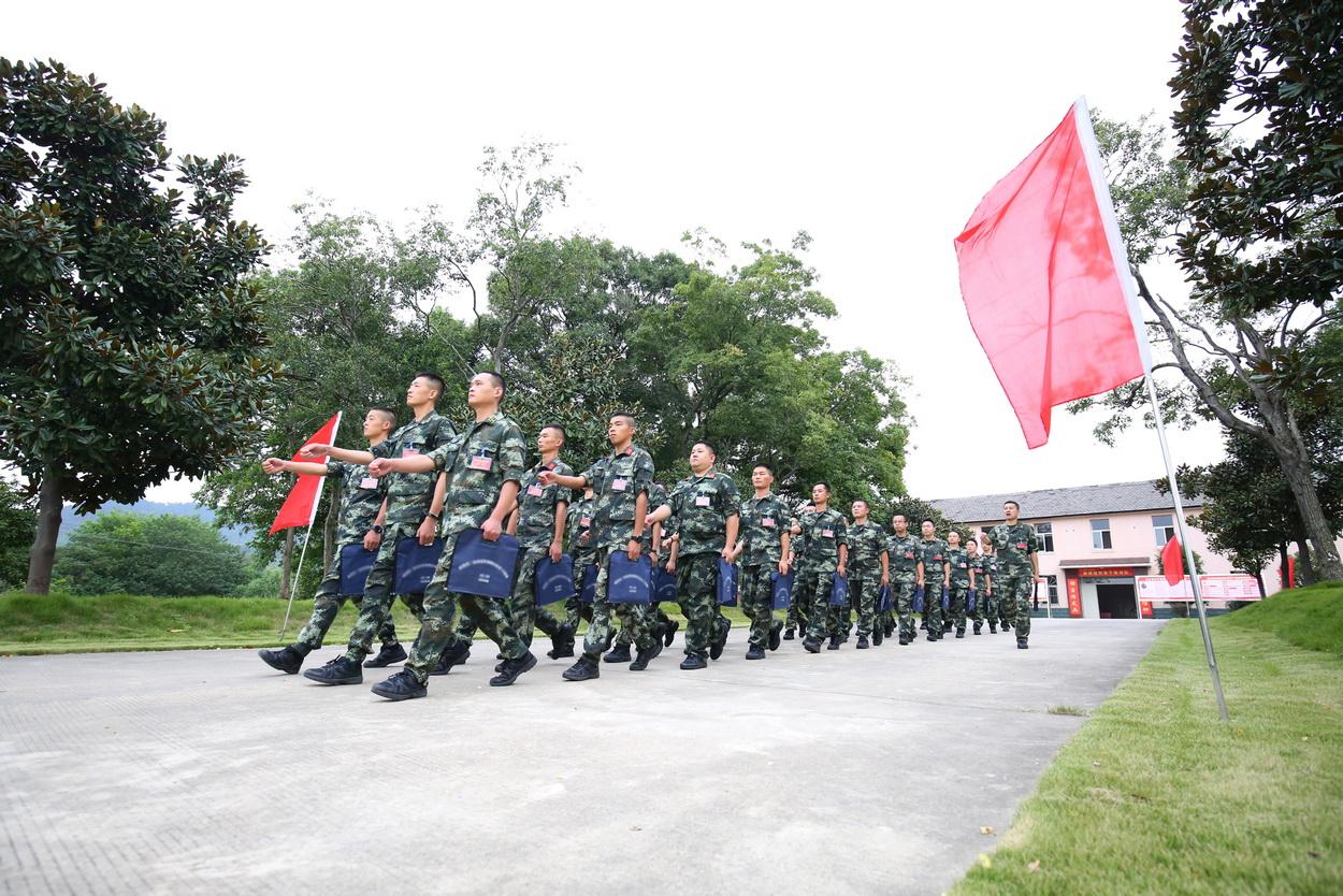 武警最新新闻,武警最新新闻,励志之光照亮成长之路,学习变化带来自信与成就感