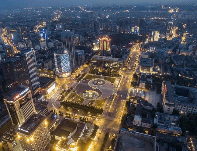 艳艳最新广场舞神器引领前沿科技,舞动精彩生活