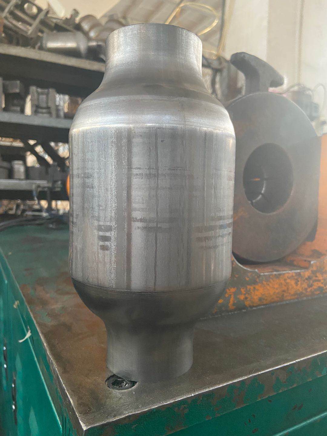 掌握旋压技术,开启职业新篇章,最新旋压工招聘火热进行中