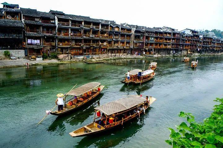 吉首门面出租最新信息，科技之门开启，智能生活启航新篇章