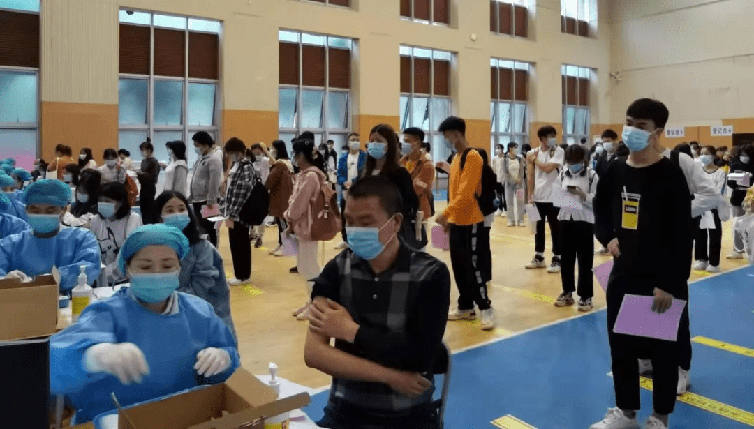 于炼最新消息揭秘，城市英雄的日常趣事风采展示