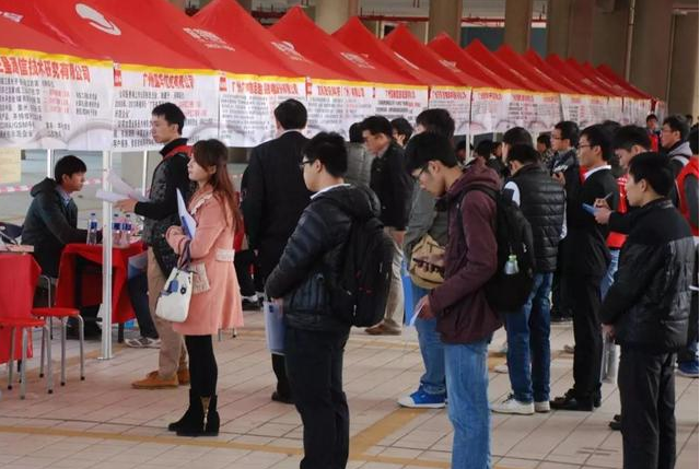 杨凌最新招聘临时工,科技改变生活,临时工也能玩转高科技!