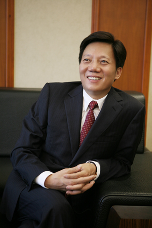 金科股份董事长黄红云的最新动态与成就揭秘