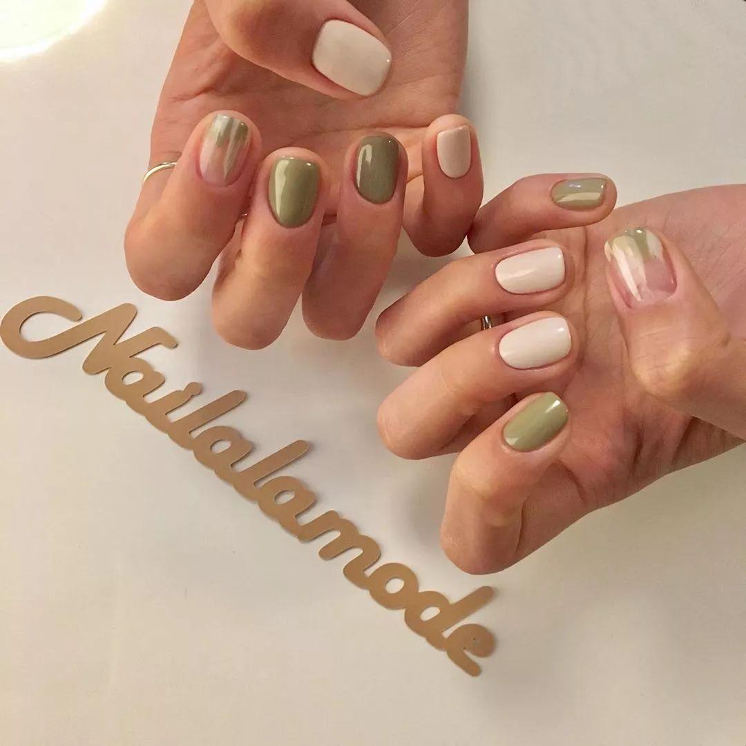 最新美甲帮白色潮流款式，展现变化之美，自信之光闪耀绽放