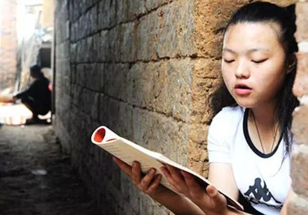 搬砖小伟的最新动态,奋斗与坚持的励志故事更新消息。