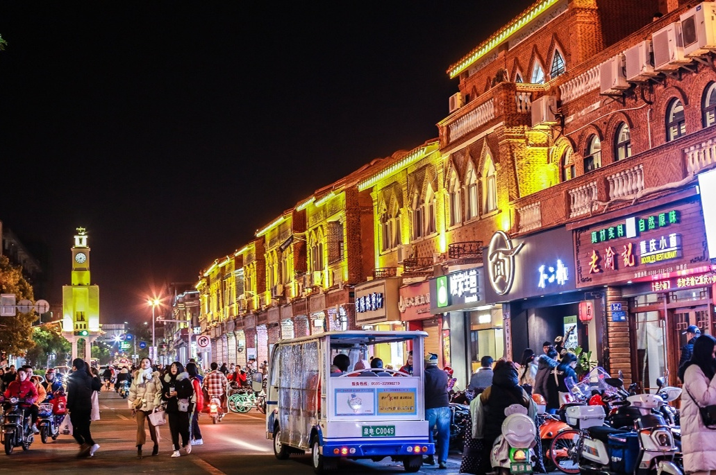 美食街最新动态，一步步带你成为美食探索达人