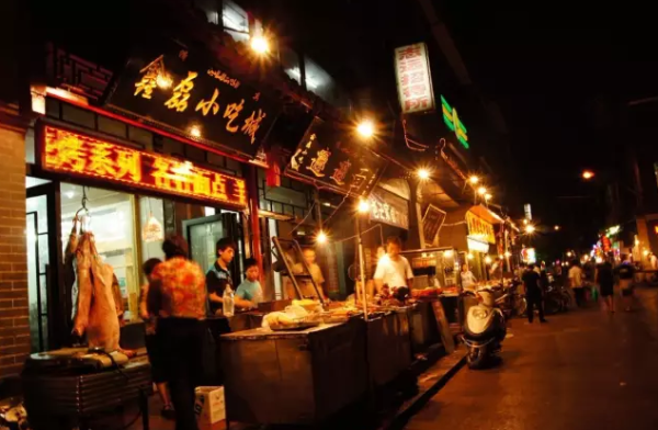 美食街最新动态,一步步带你成为美食探索达人