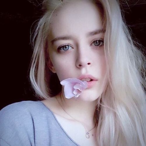 欧美最新最大,励志之旅的自信与成就感的召唤之路