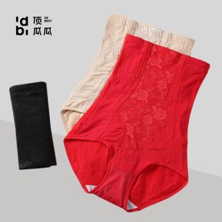 最新内裤女的心灵与自然的私密之旅