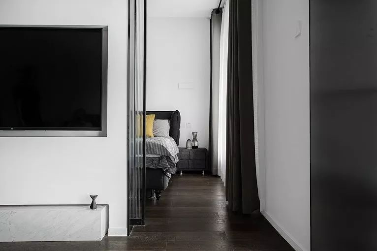 最新材铝门,现代家居时尚之选