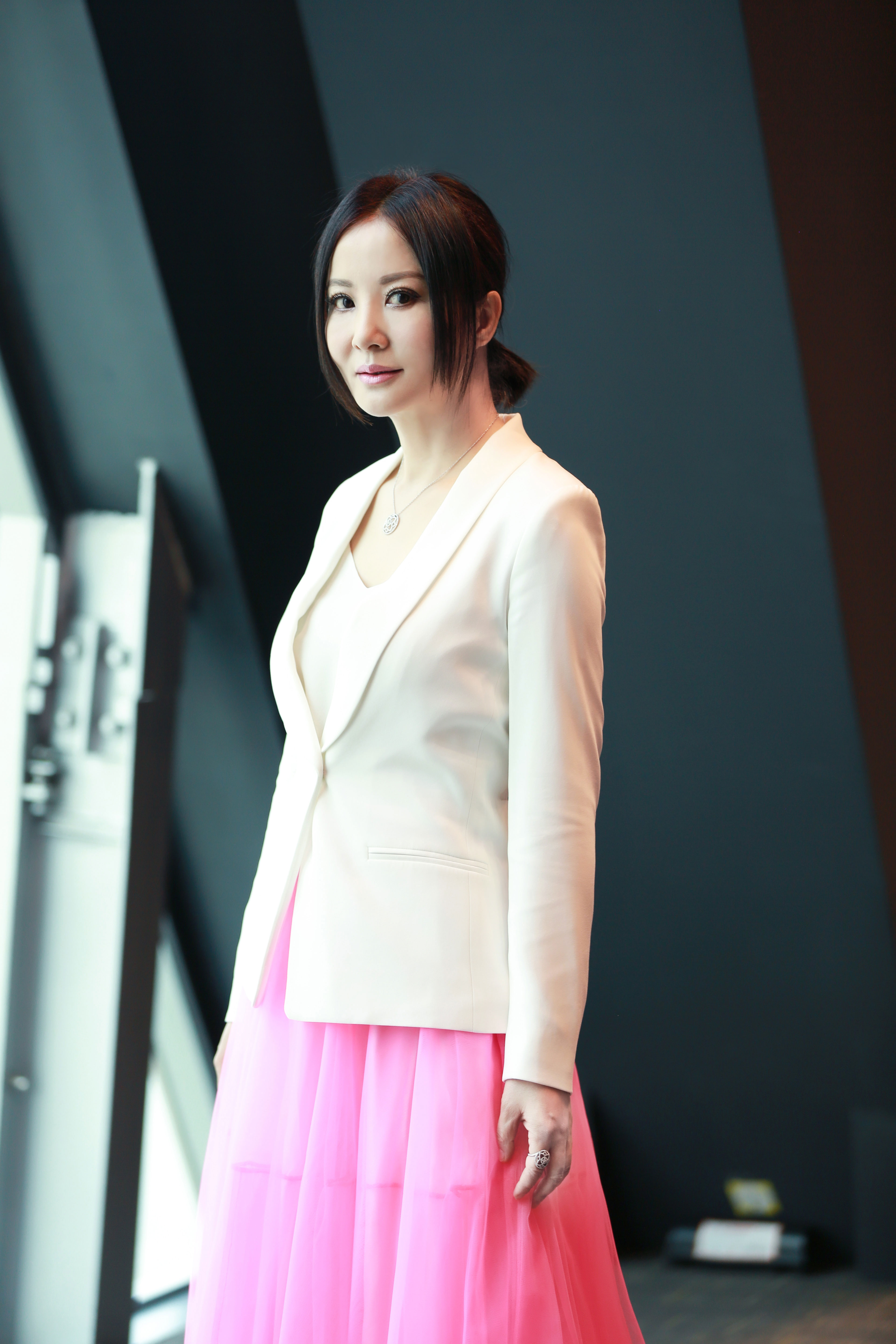 陶红最新综艺节目观看指南,探索陶红魅力的旅程