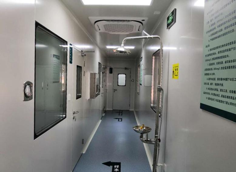 小鸣的神奇鸡朋友,最新禽宠探秘