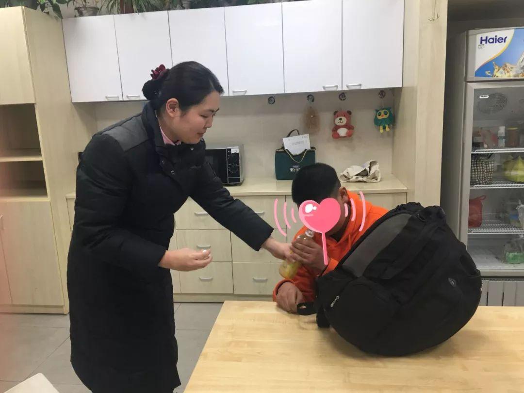 车次最新寻人，欢笑与感动的列车之旅启程了