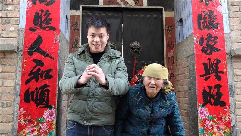 农村阿凯田园日常，欢笑与温情的最新视频记录