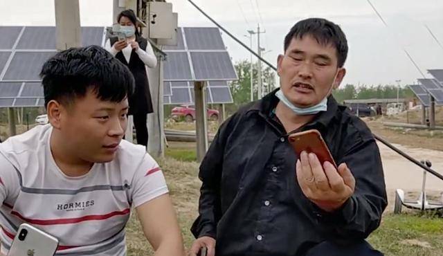 大衣哥最新动态，变化中的励志典范，自信成就展现新风采