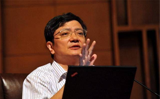 郑强聚焦前沿科技演讲，引领未来创新之路